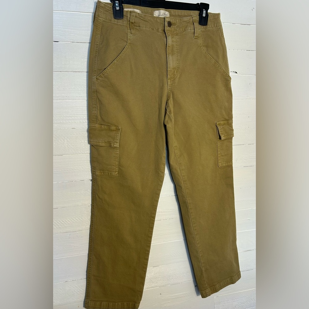 Universal Thread cargo pants, khaki, women’s size 10/30. Worn distressed look.